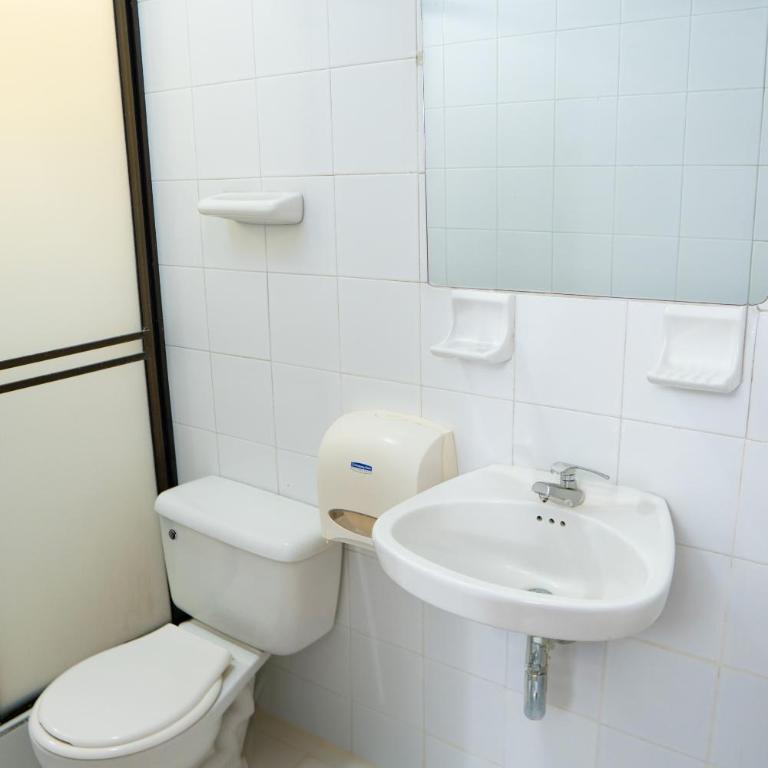 Hotel Steven - Habitación Triple con baño privado - 7