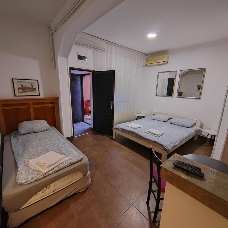 MAGENTA Apartments - Economy Trokrevetna Soba - 4