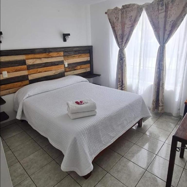 Alto Chinchorro Hostel - Habitación Doble - 2