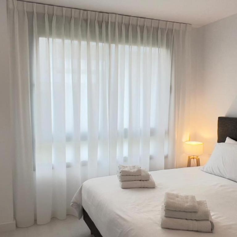 NEW SPACIOUS 4 BEDROOMS APARTMENT IN ESTEPONA 10 min walk to the BEACH - Apartamento - 11