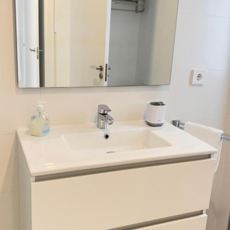 NEW SPACIOUS 4 BEDROOMS APARTMENT IN ESTEPONA 10 min walk to the BEACH - Apartamento - 27