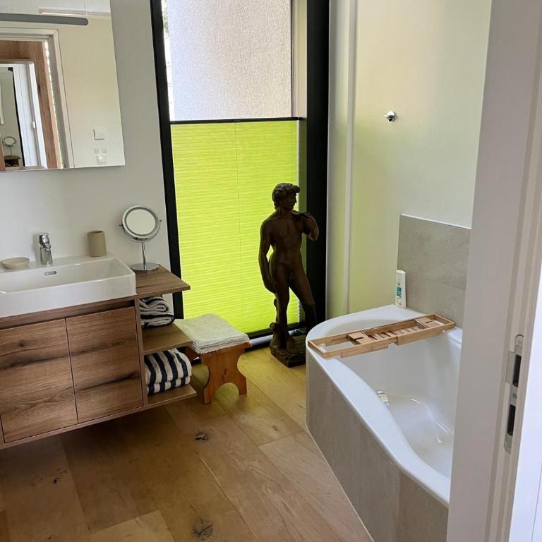 Paradies - Apartment mit 2 Schlafzimmern und Terrasse - 9