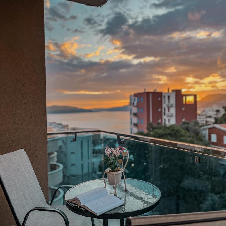 Vanja Apartment with Private Parking - Sea View - Apartman s 1 Spavaćom Sobom, Pogledom na More i Terasom - 1