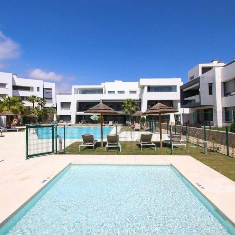 NEW SPACIOUS 4 BEDROOMS APARTMENT IN ESTEPONA 10 min walk to the BEACH - Apartamento - 3