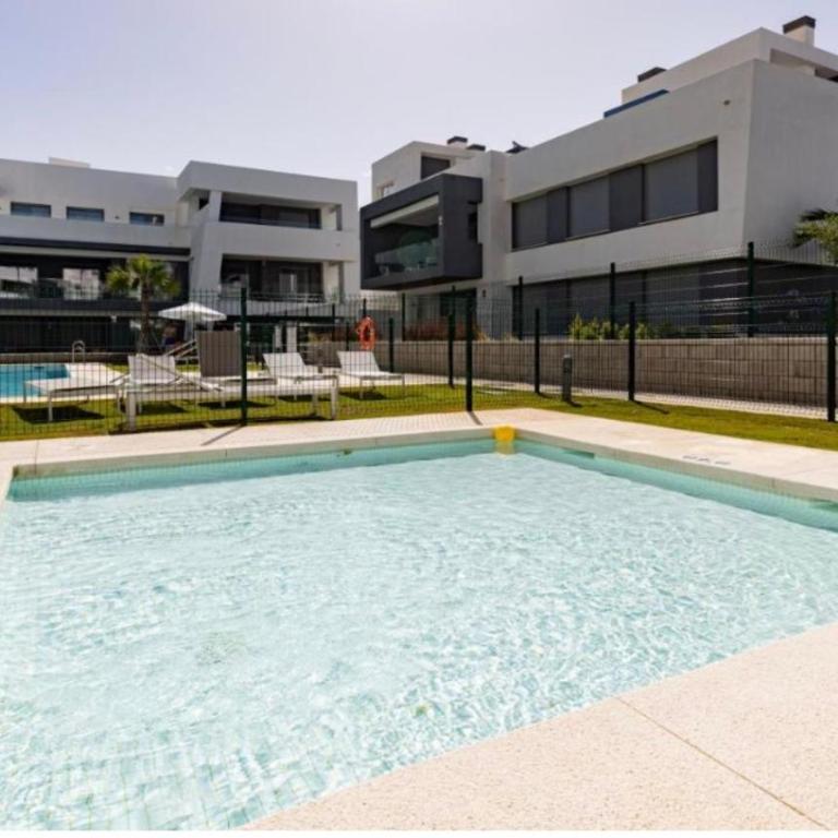NEW SPACIOUS 4 BEDROOMS APARTMENT IN ESTEPONA 10 min walk to the BEACH - Apartamento - 24