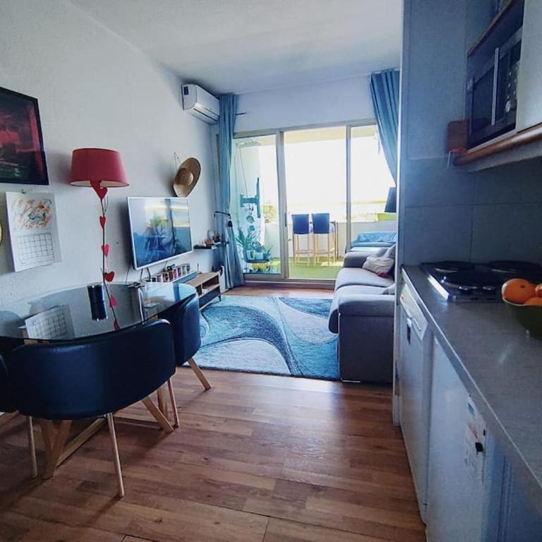 T2 Climatisé Vue Mer 11ème Etage Avec Accés Plages - Apartamento de 1 dormitorio - 4