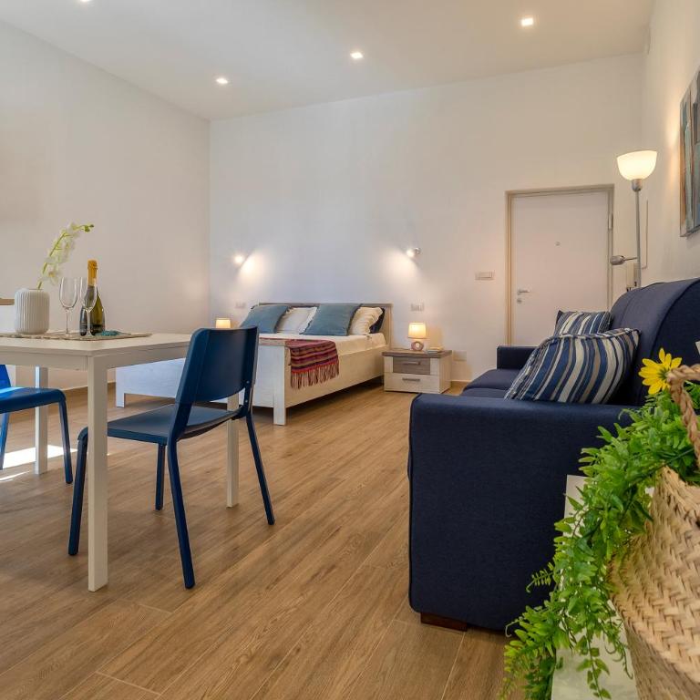NURAS - La Marina Apartment & Room - Two-Bedroom Deluxe Apartment - 1