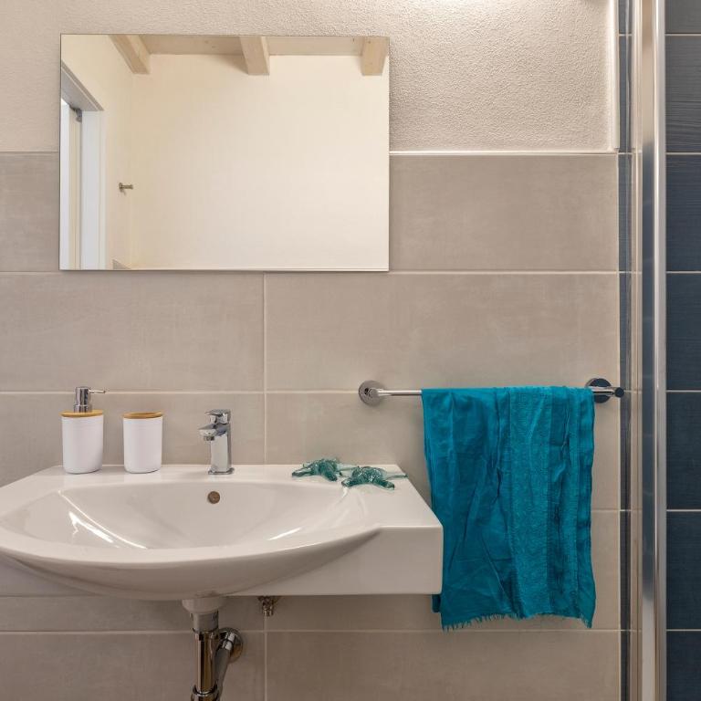 NURAS - La Marina Apartment & Room - Two-Bedroom Deluxe Apartment - 30