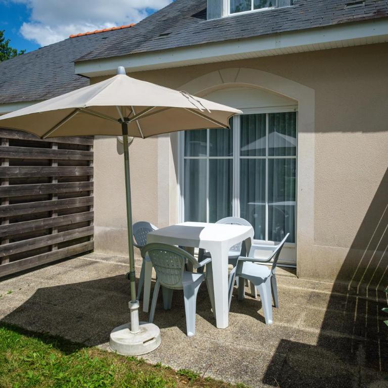 Terres de France - Le Domaine Du Golf - Chalet Confort 1 Chambre - 4 Personnes - 13