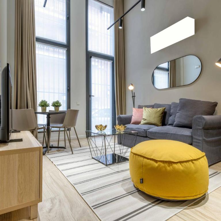 Castilla en Madrid - One-Bedroom Apartment - 1