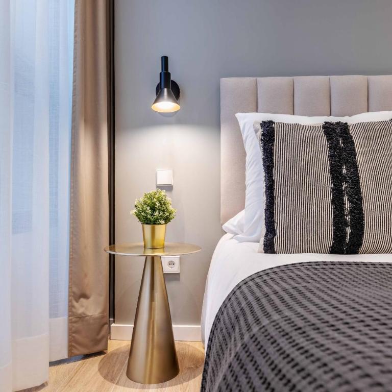 Castilla en Madrid - Studio with Sofa Bed - 8