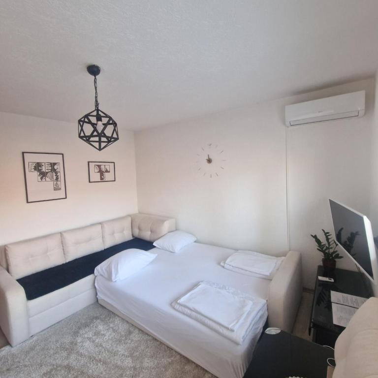 Apartments Natural and Bungalows 2 - One-Bedroom Apartment with View - 4