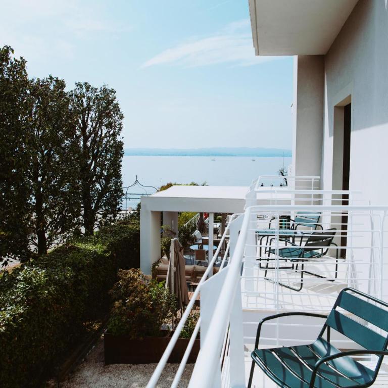 AQVA Boutique Hotel (Adults Only) - Camera Matrimoniale Superior con Balcone e Vista Lago Parziale - 7
