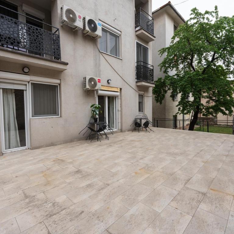 Comanda LUXURY APARTMENTS - Apartman sa 1 Spavaćom Sobom - 2