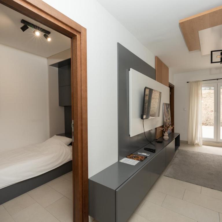 Comanda LUXURY APARTMENTS - Apartman sa 2 Spavaće Sobe - 13