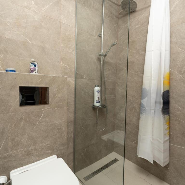 Comanda LUXURY APARTMENTS - Apartman - 11