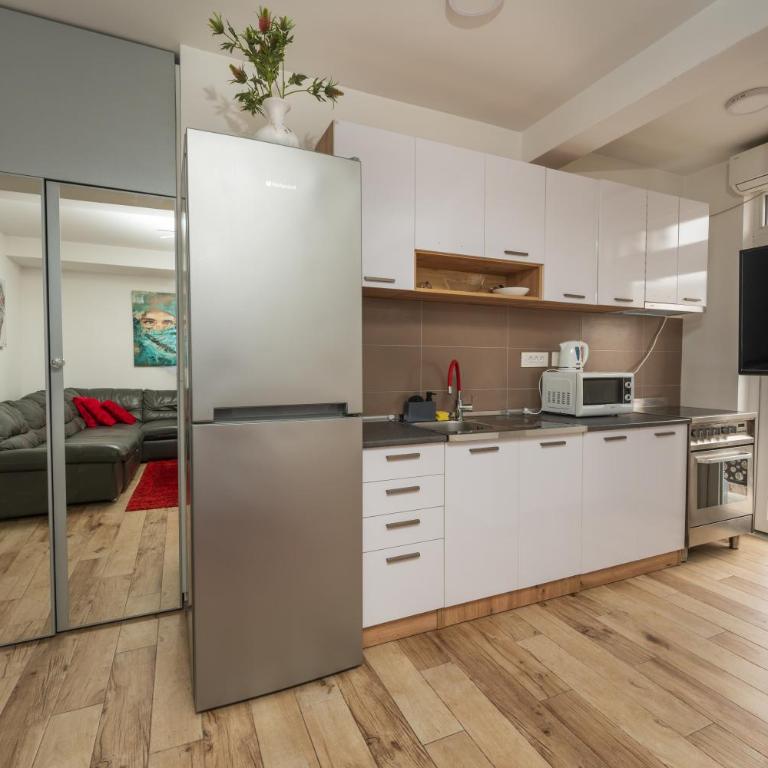 Comanda LUXURY APARTMENTS - Apartman sa 1 Spavaćom Sobom - 4