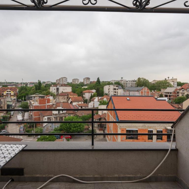 Comanda LUXURY APARTMENTS - Studio sa Balkonom - 2