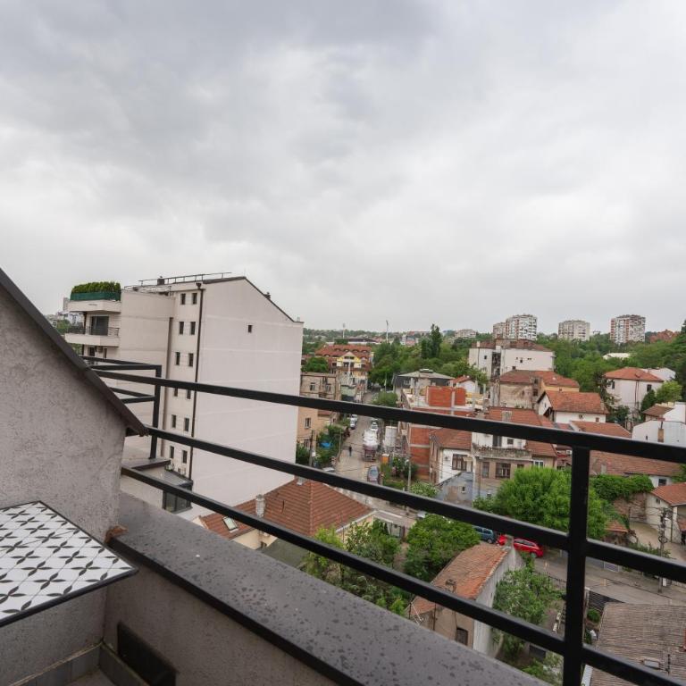 Comanda LUXURY APARTMENTS - Studio sa Balkonom - 3