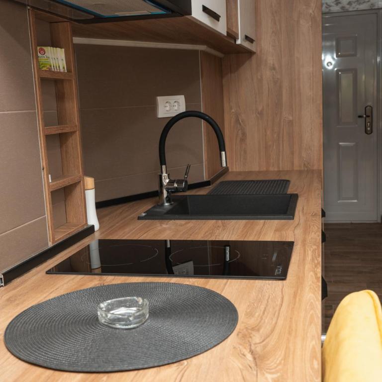 Comanda LUXURY APARTMENTS - Studio sa Balkonom - 8