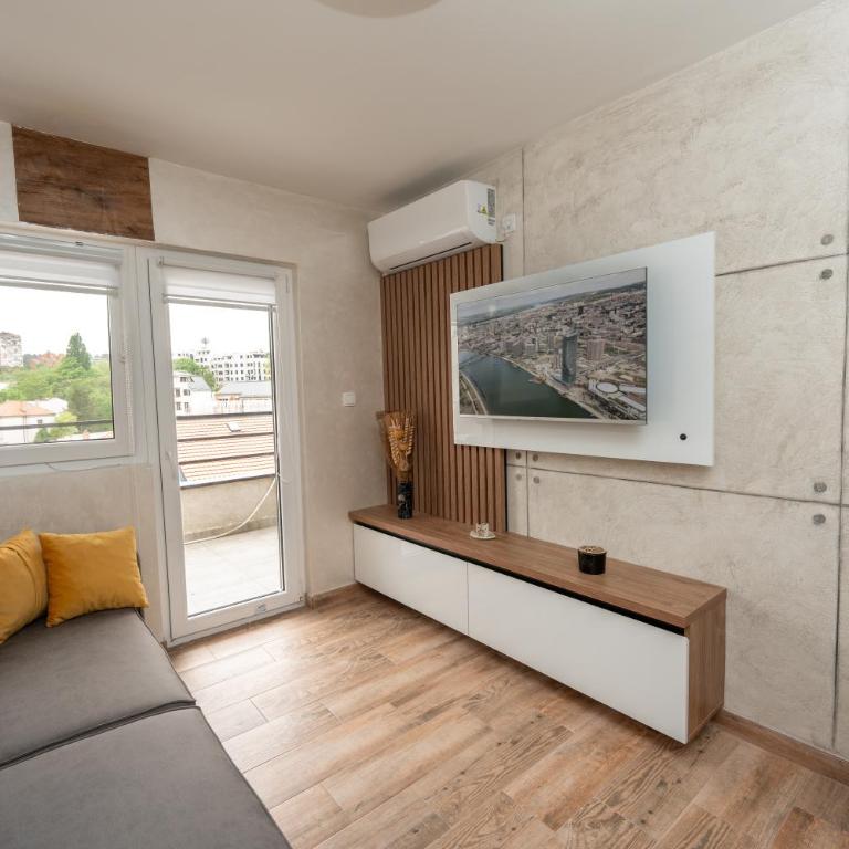 Comanda LUXURY APARTMENTS - Studio sa Balkonom - 10