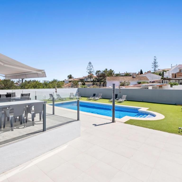 Amazing Villa in El Faro - Villa - 3