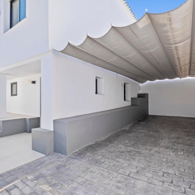 Amazing Villa in El Faro - Villa - 27
