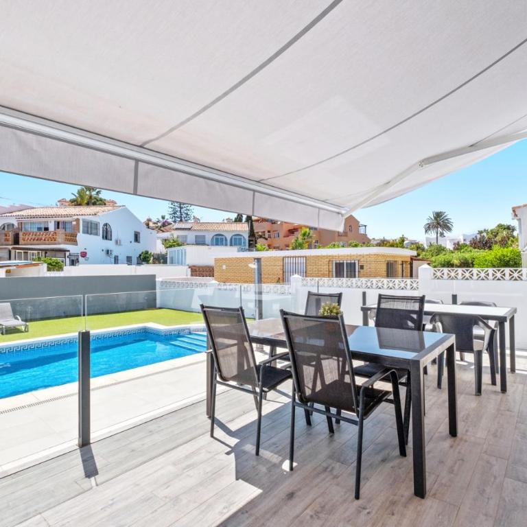 Amazing Villa in El Faro - Villa - 2