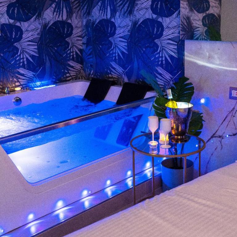 MAZZINI LUXURY JACUZZY SUITE Catania - Superior King Room - 10