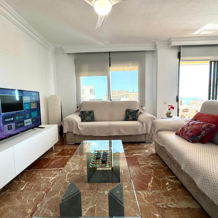 La Carihuela a 150 metros de la playa con espectaculares vistas - Apartamento de 2 dormitorios - 10
