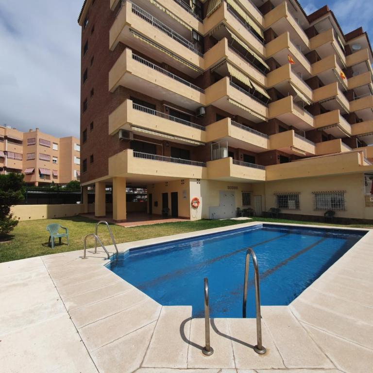 La Carihuela a 150 metros de la playa con espectaculares vistas - Apartamento de 2 dormitorios - 33