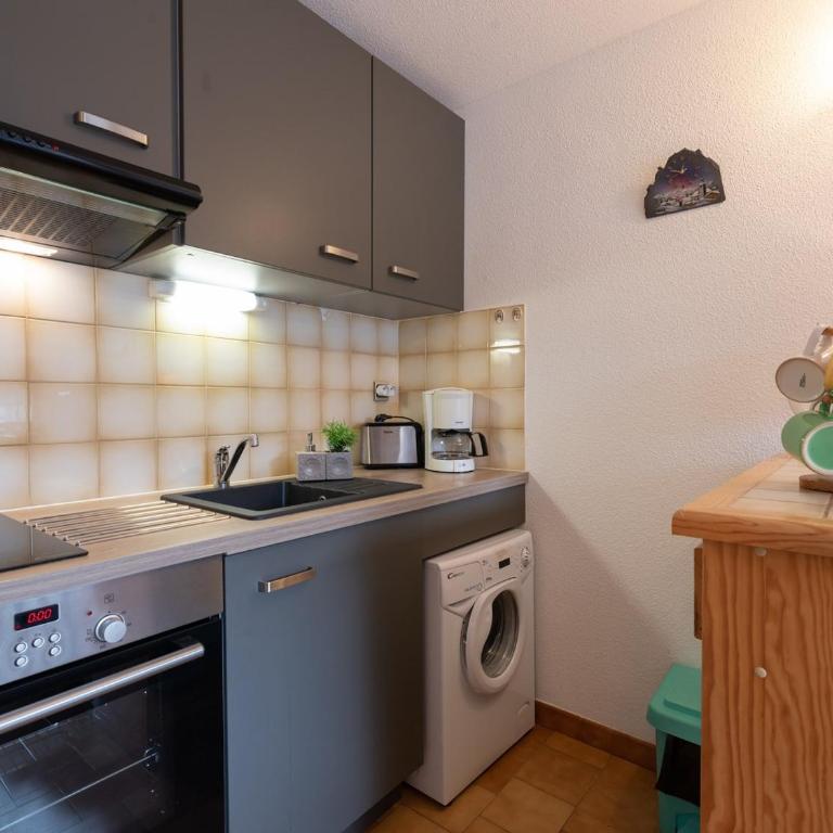 Appartement calme proche centre, parking et balcon, Saint-Lary - FR-1-296-194 - Apartamento (6 adultos) - 5
