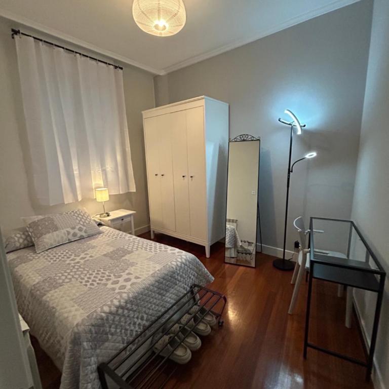 LianeGM - Single Room with Shared Bathroom - 12