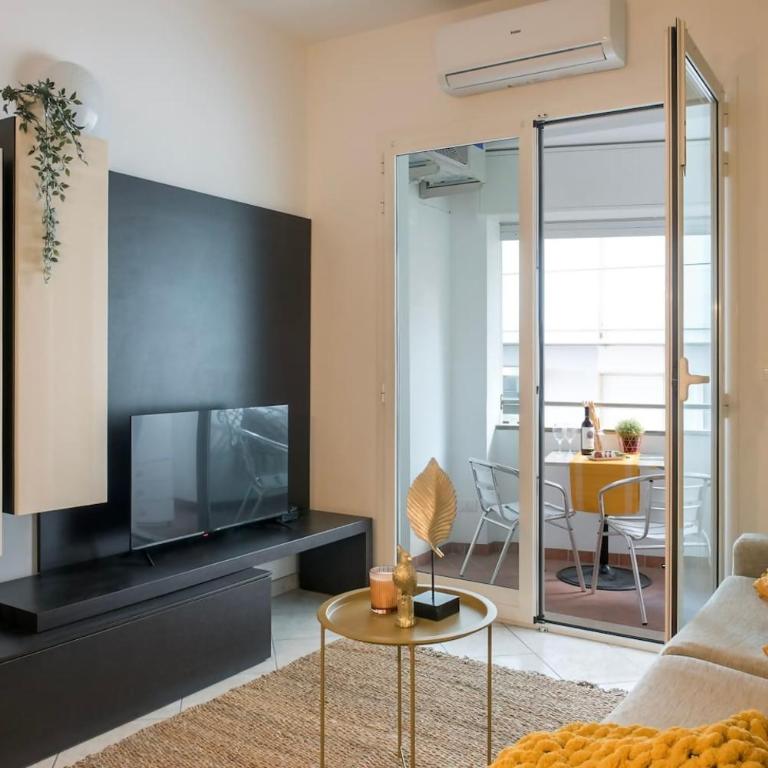 Elegante bilocale con vista mare e parcheggio - Appartamento con 1 Camera da Letto - 2