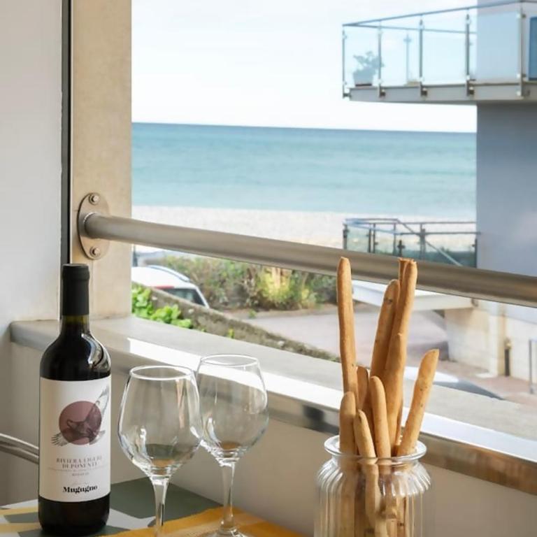 Elegante bilocale con vista mare e parcheggio - Appartamento con 1 Camera da Letto - 8