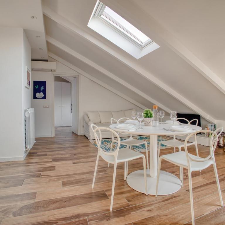 Just Urban Stays - Exclusive Duomo View Penthouse - 5 Min to M4 Dateo - Appartamento con 1 Camera da Letto - 3
