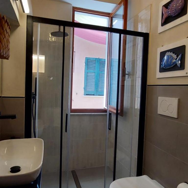 Moderno appartamento vista mare, con parcheggio privato Air Condition - Appartamento con 1 Camera da Letto - 40