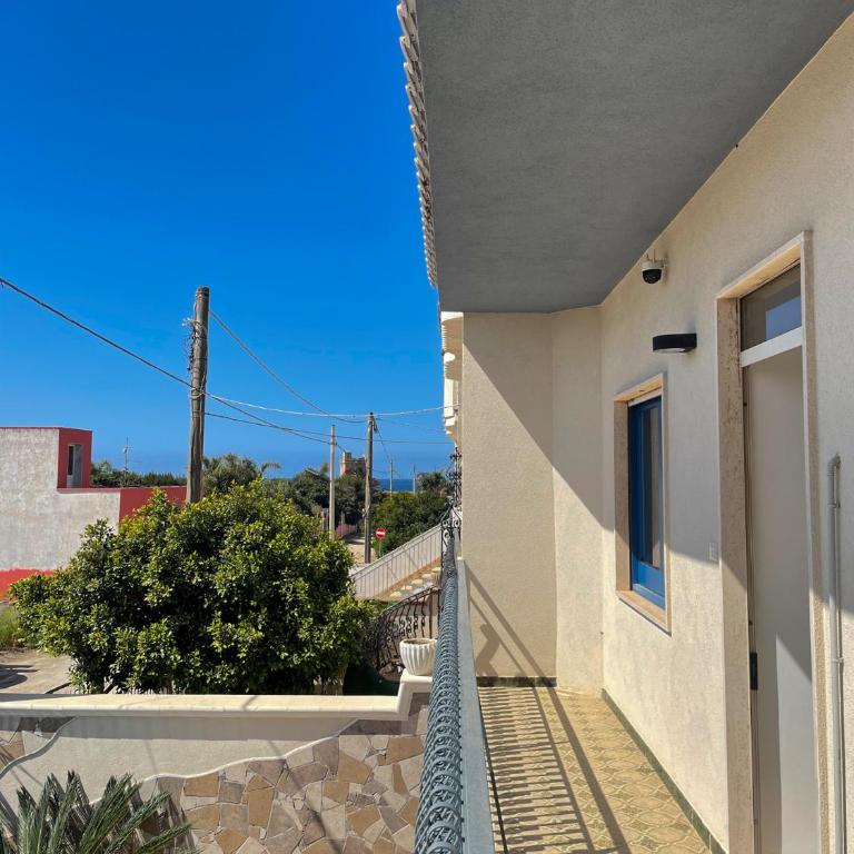 Villa Al_Mar - Three-Bedroom House - 29