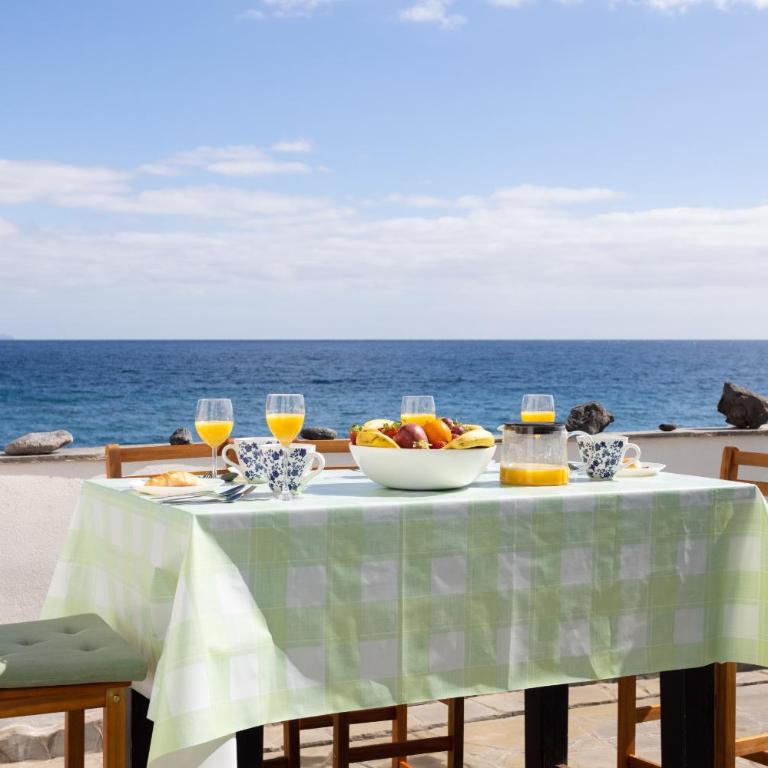 OKStay Playa de la Viuda Tenerife 20m from the beach - Two-Bedroom House - 1