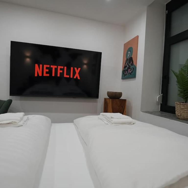 Suite mit Badewanne, Kamin und Parkplatz - Apartment mit 1 Schlafzimmer - 2
