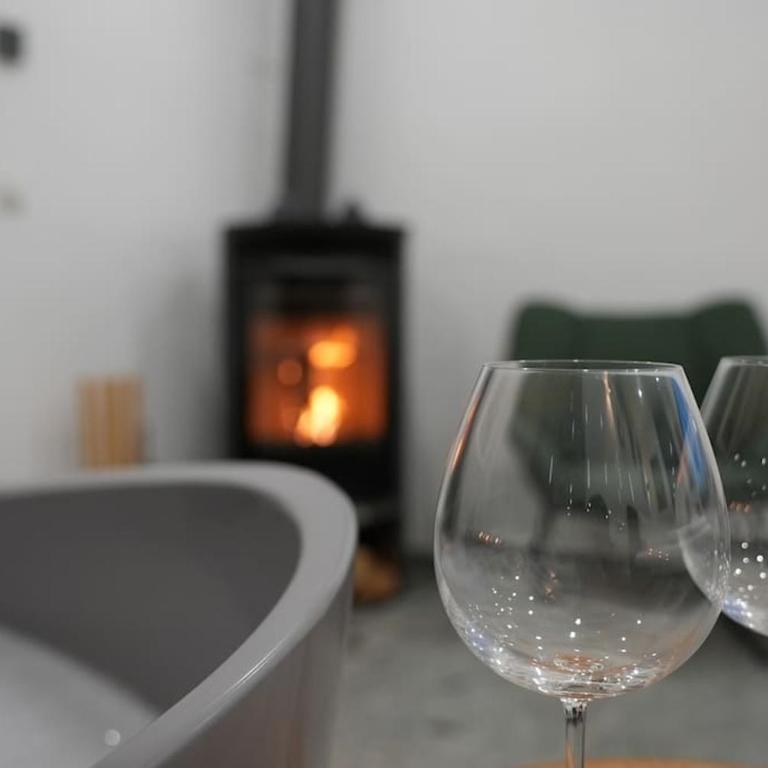 Suite mit Badewanne, Kamin und Parkplatz - Apartment mit 1 Schlafzimmer - 4