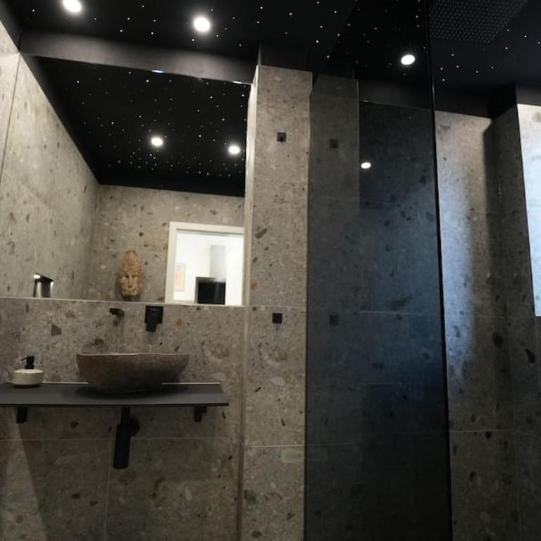 Suite mit Badewanne, Kamin und Parkplatz - Apartment mit 1 Schlafzimmer - 18