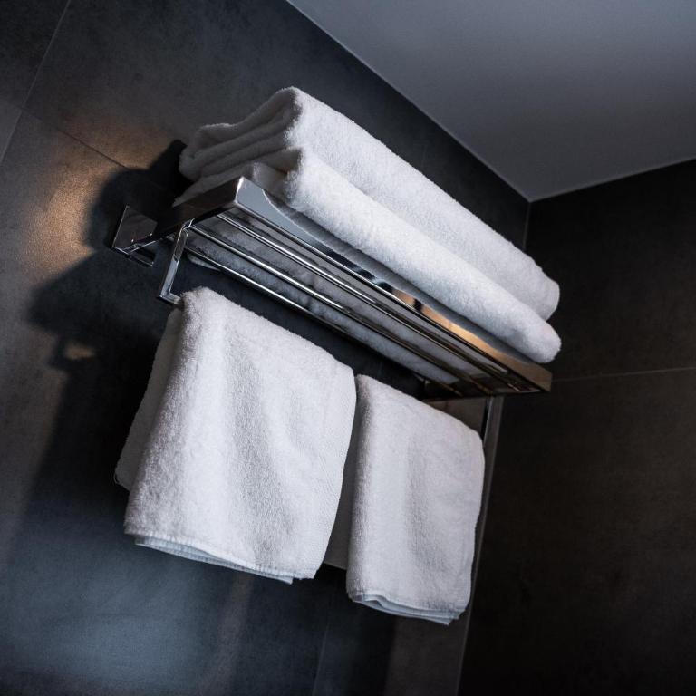 The Orange House Boutique Hotel and Upstairs Rooftop Bar Center of La Cala de Mijas 100m from the Beach - Habitación Doble - 4