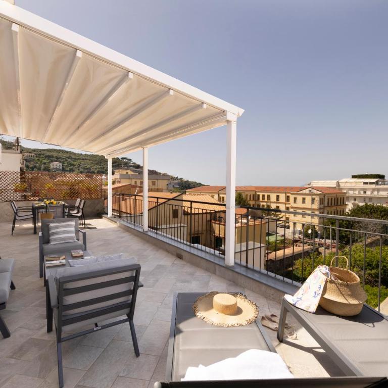 SorrentoVibes - 3BR Sorrento Apt SeaView Terrace - Appartamento con 3 Camere da Letto - 4