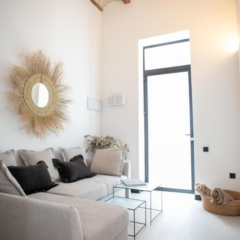 Lovely Exclusivity in Valencia Center - One-Bedroom Apartment - 3