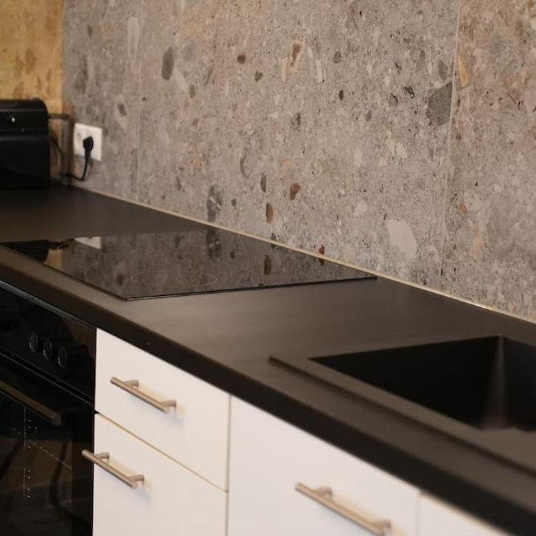 Luxusapartment mit Badewanne und Parkplatz - Apartment mit 1 Schlafzimmer - 19