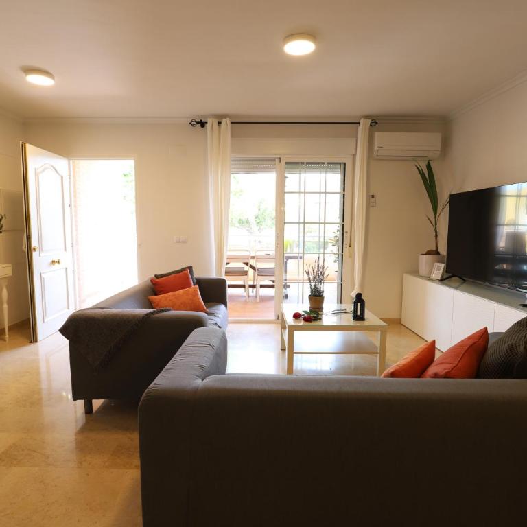Maravilloso adosado para 8 en entorno privilegiado by Hometels - Apartment - 13