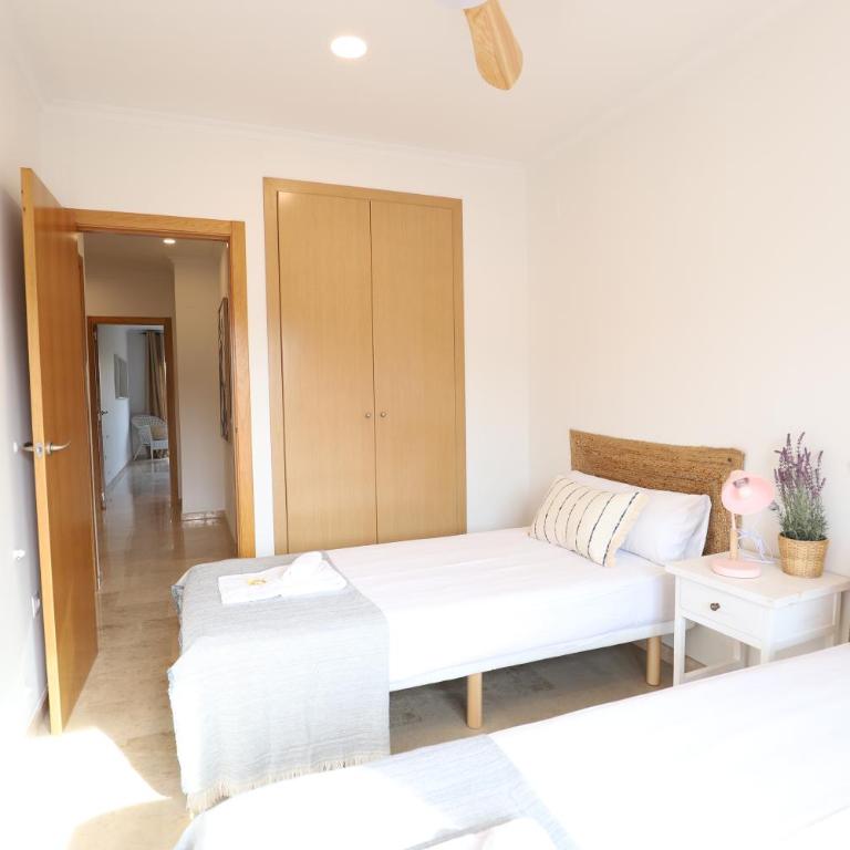 Maravilloso adosado para 8 en entorno privilegiado by Hometels - Apartment - 16