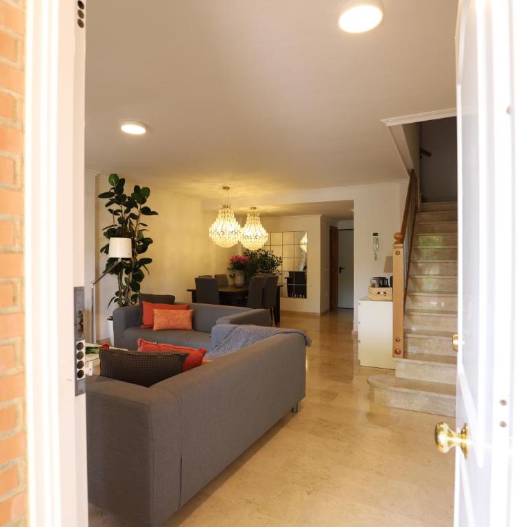 Maravilloso adosado para 8 en entorno privilegiado by Hometels - Apartment - 26