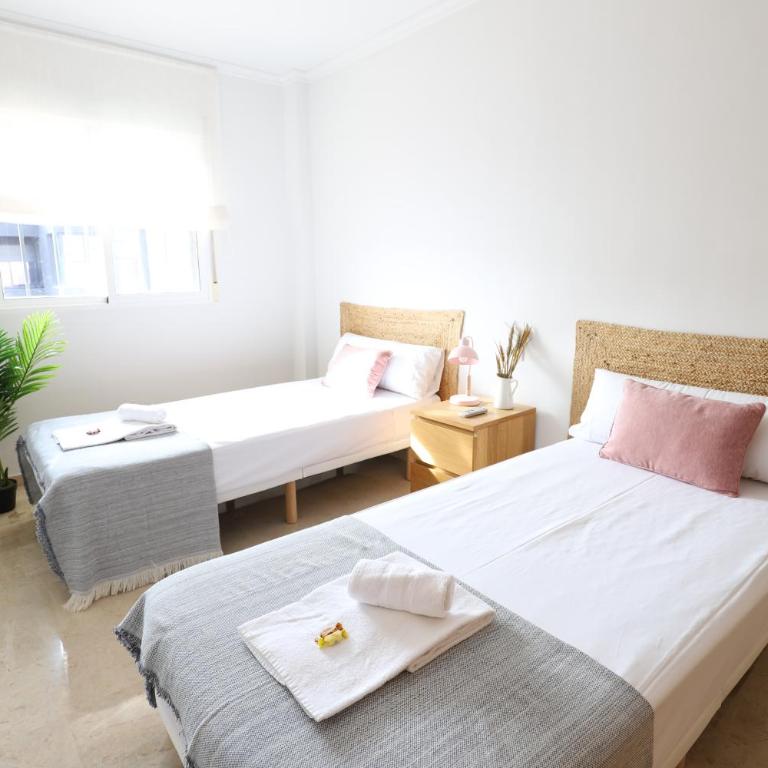 Maravilloso adosado para 8 en entorno privilegiado by Hometels - Apartment - 34
